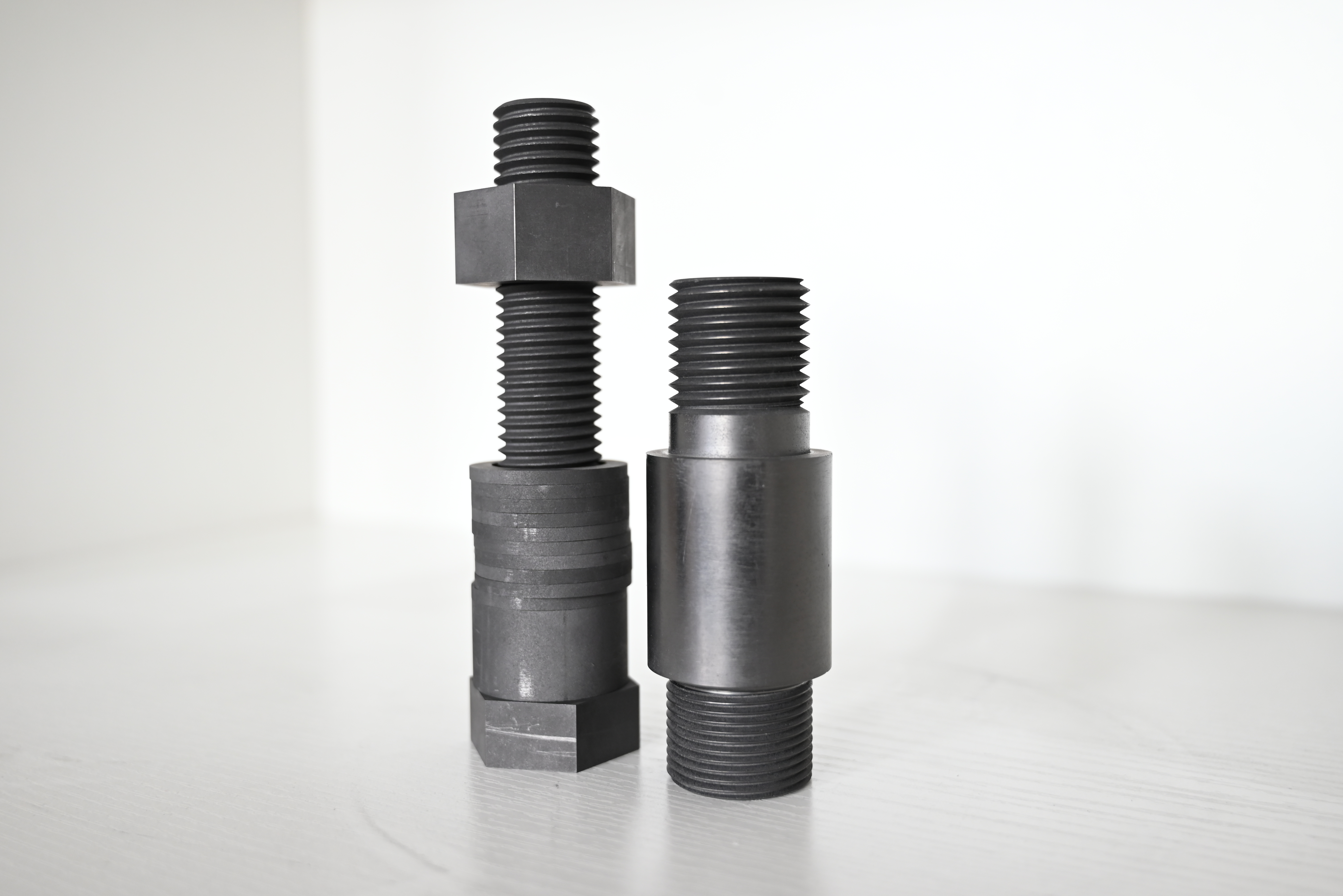 偉業(yè)石墨加工的石墨螺桿的優(yōu)點(diǎn)