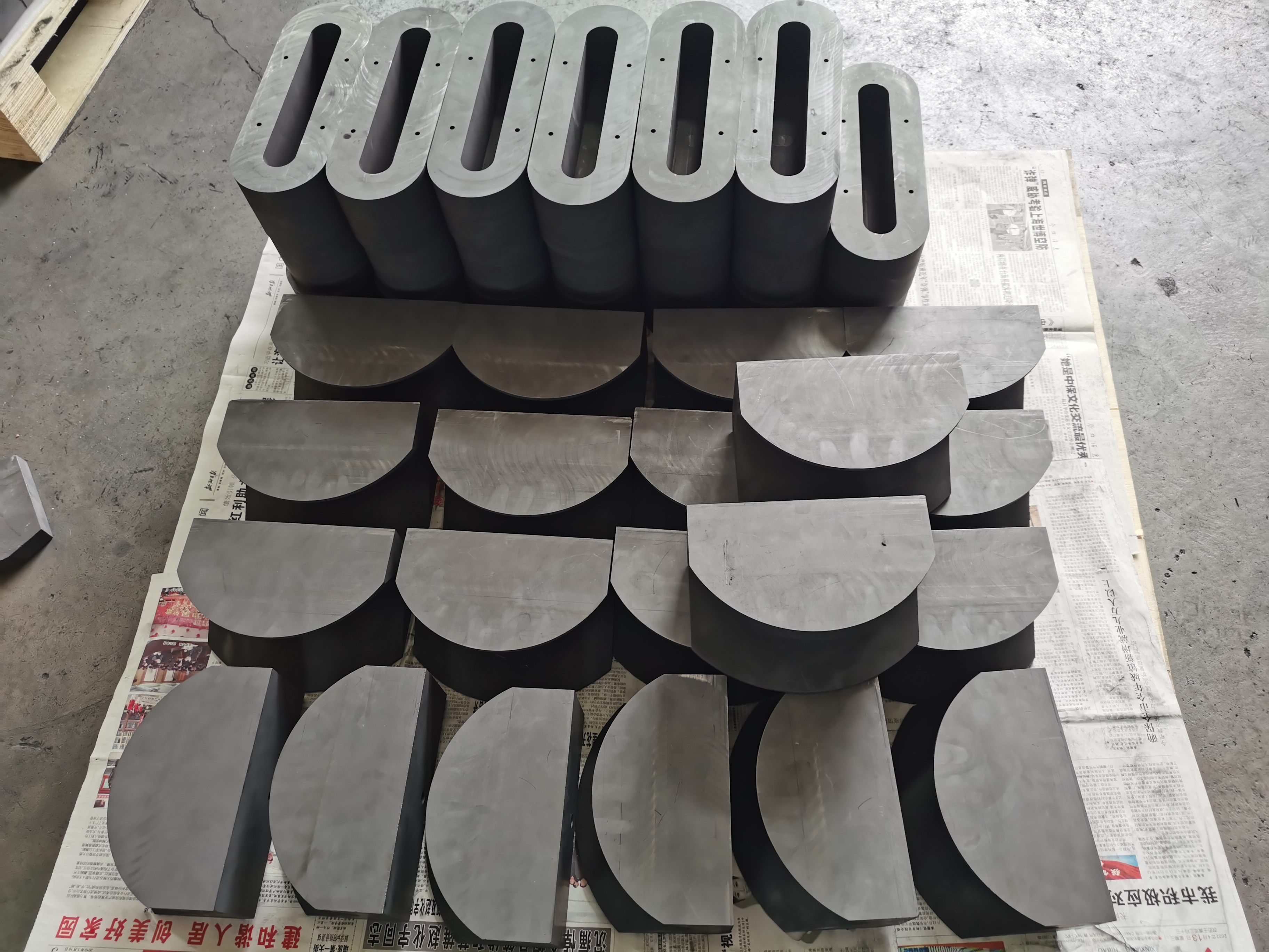 該怎么提高石墨模具加工效率？